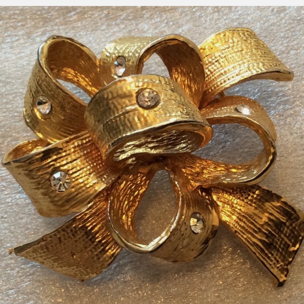 Vintage Gold Tone Ribbon Bow w/ Rhinestones Pin